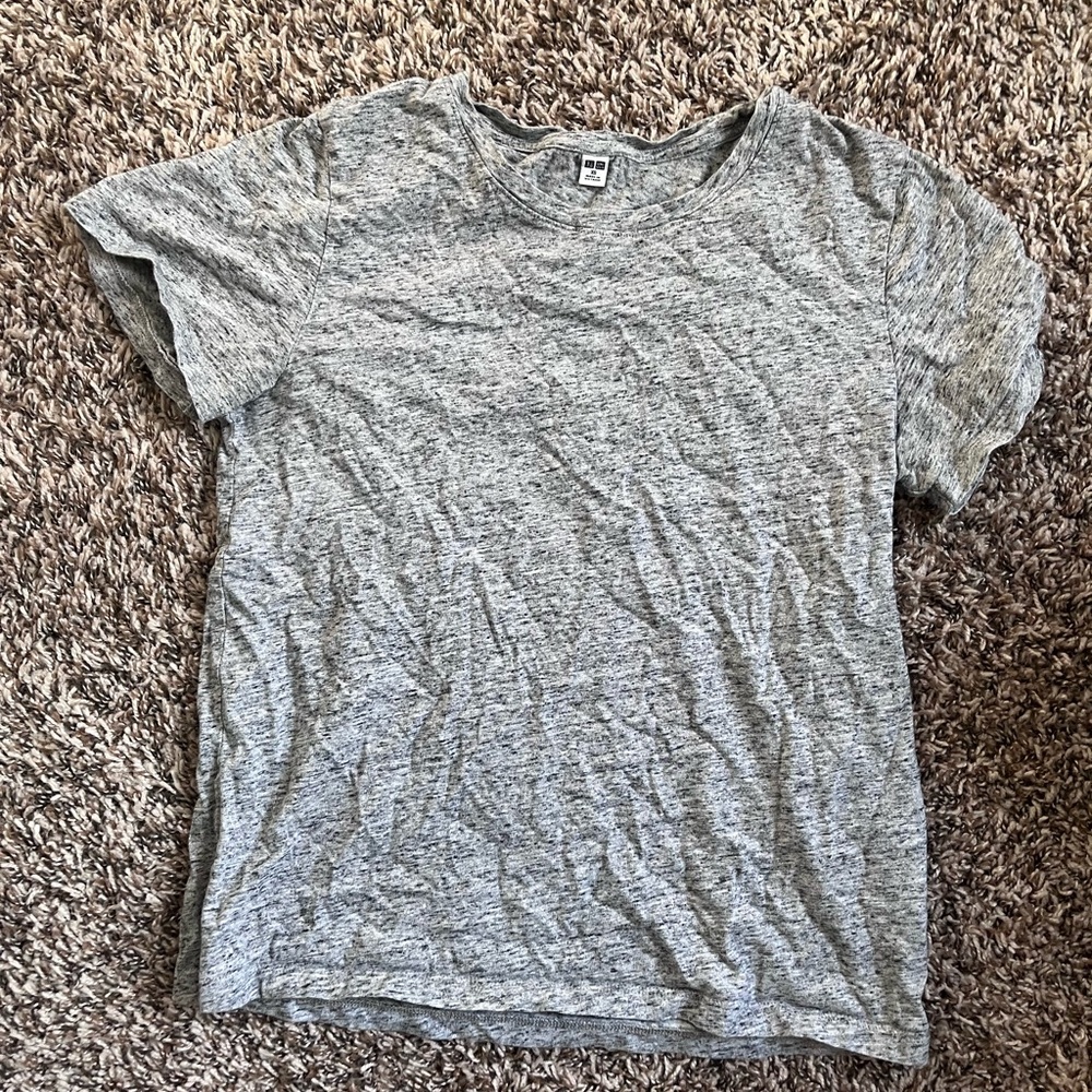 Uniqlo Heather Gray Tee